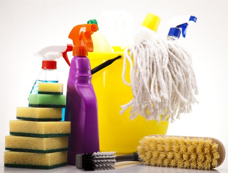 Professional carpet cleaning complaint assessment in progress